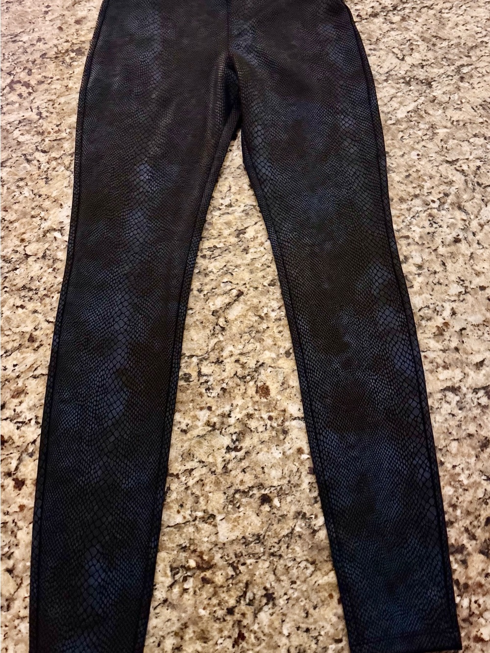 Express Women's Black Snake-Print Skinny Jeans